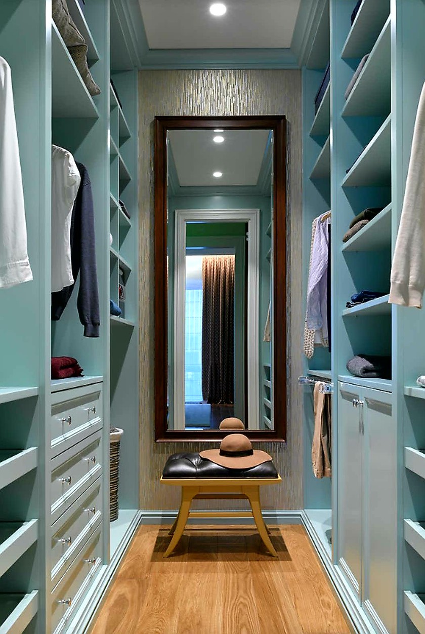 Параллельная гардеробная комната с большим зеркалом Искитим