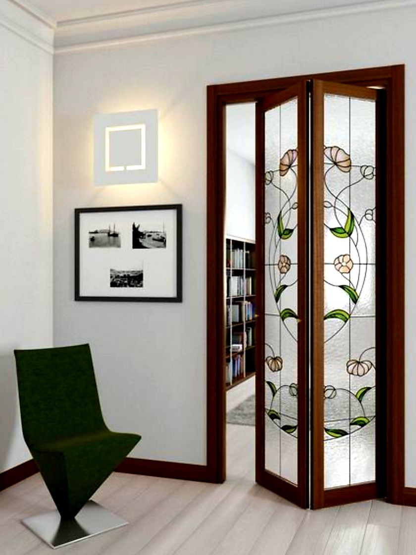 Двери гармошка с витражным декором Искитим